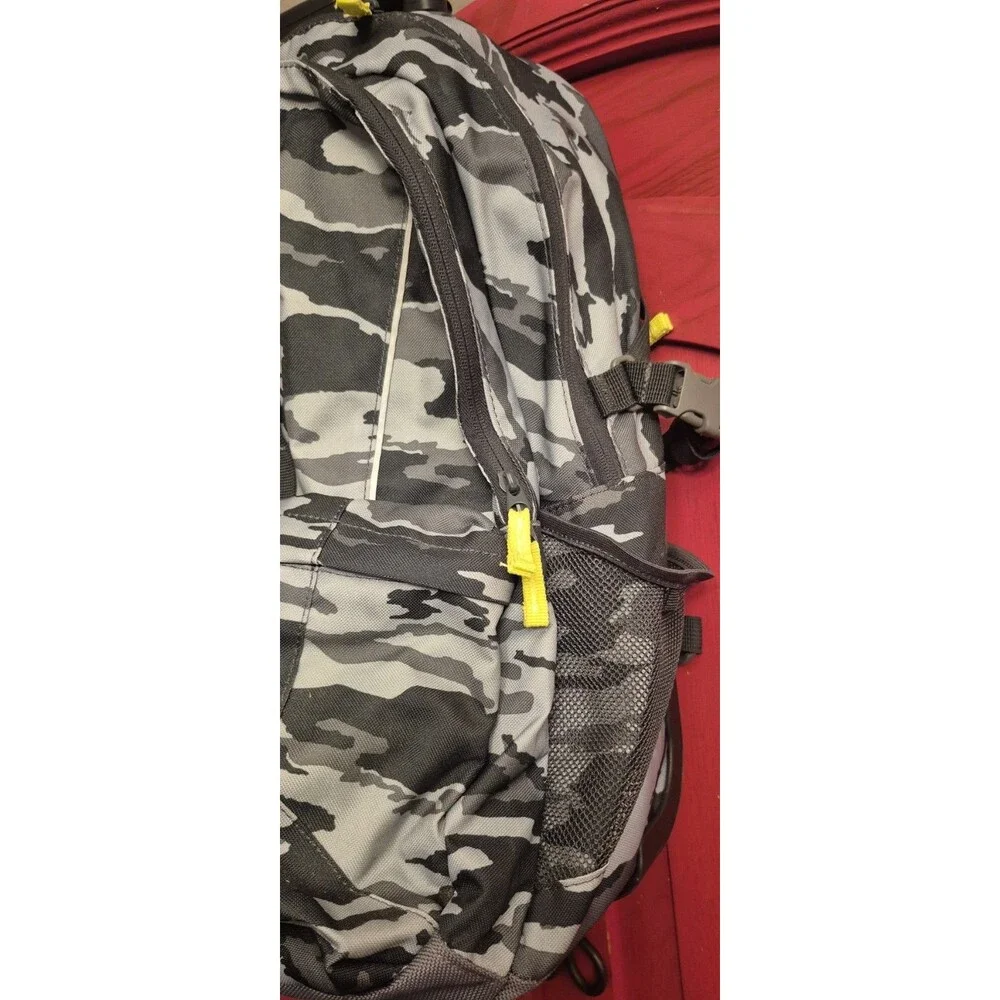 Lands End Rolling Backpack Camouflage School Large Pockets Water Bottles EUC